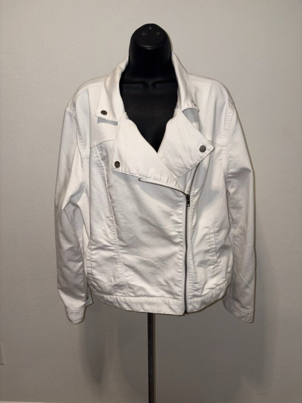 Vintage Jaclyn Smith White Denim Motorcycle Jacket Women XXL Double Breasted Zip
